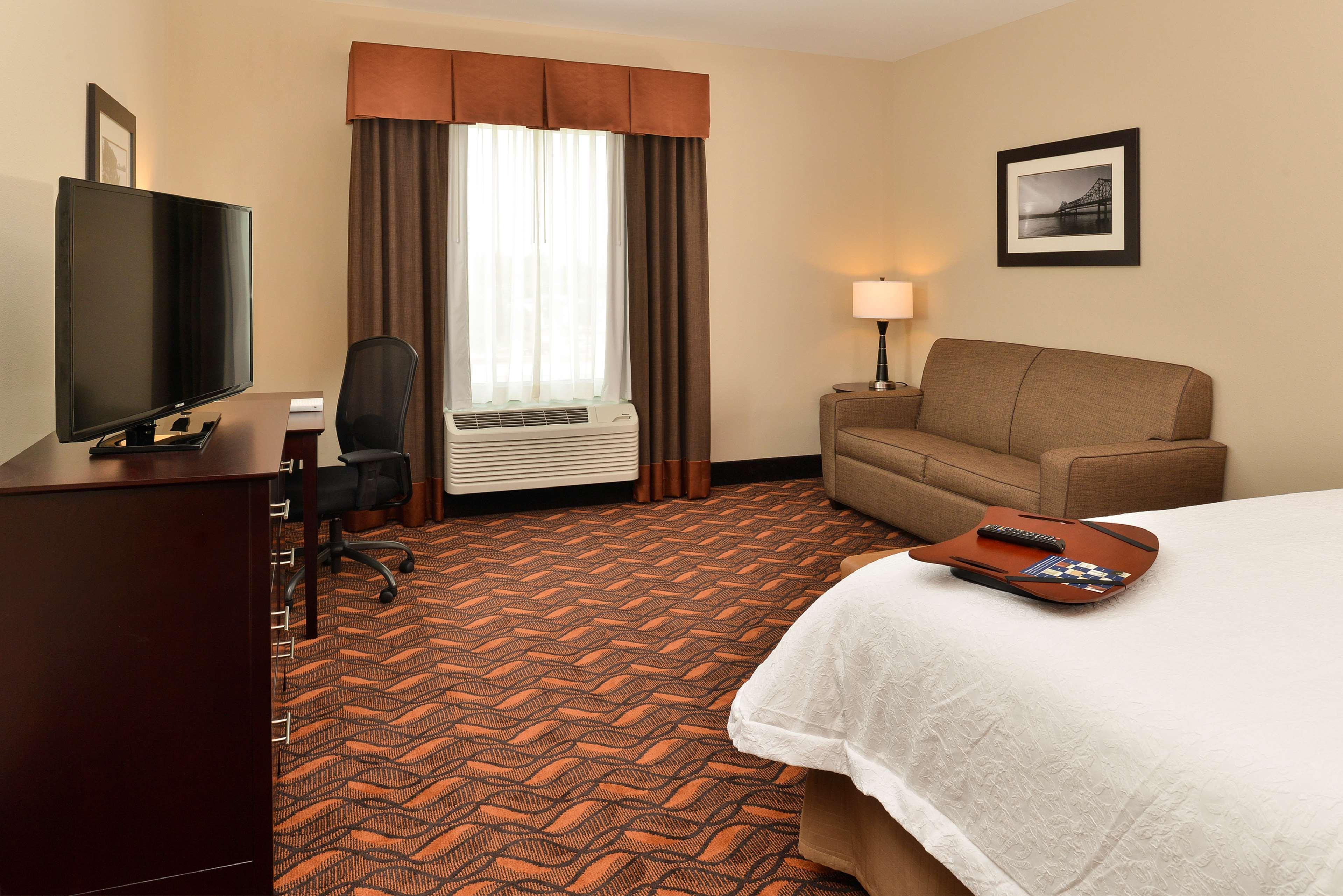 Hampton Inn & Suites Harvey Exterior foto